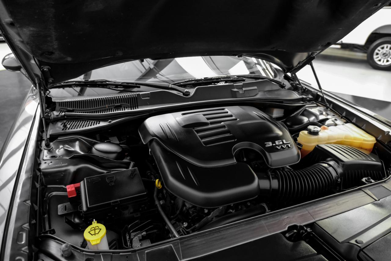 Dodge Challenger SXT RWD 2020
