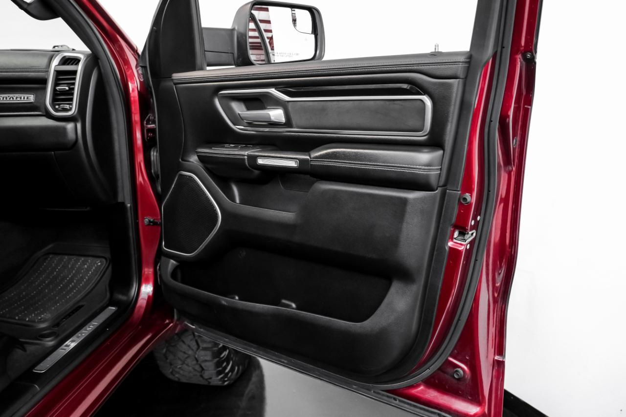 RAM 1500 Laramie 4x4 Crew Cab 5'7" Box 2020
