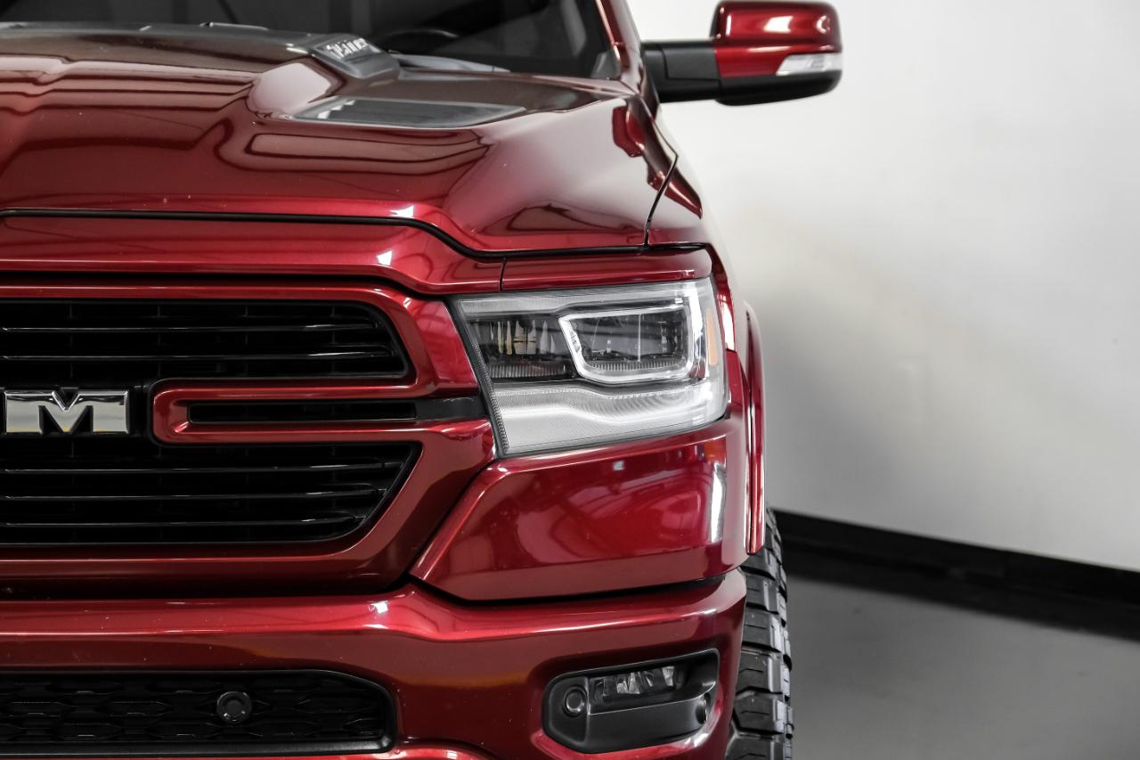 RAM 1500 Laramie 4x4 Crew Cab 5'7" Box 2020