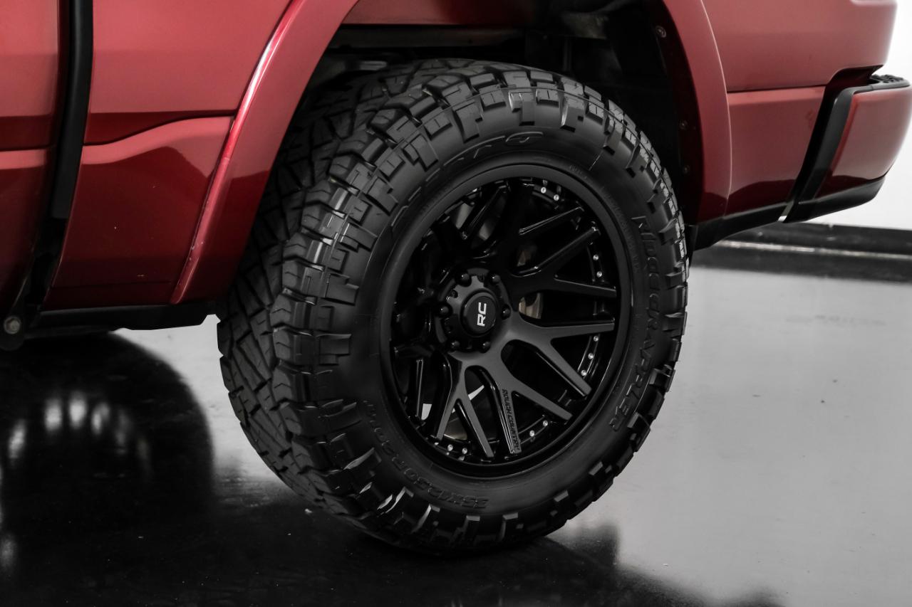 RAM 1500 Laramie 4x4 Crew Cab 5'7" Box 2020