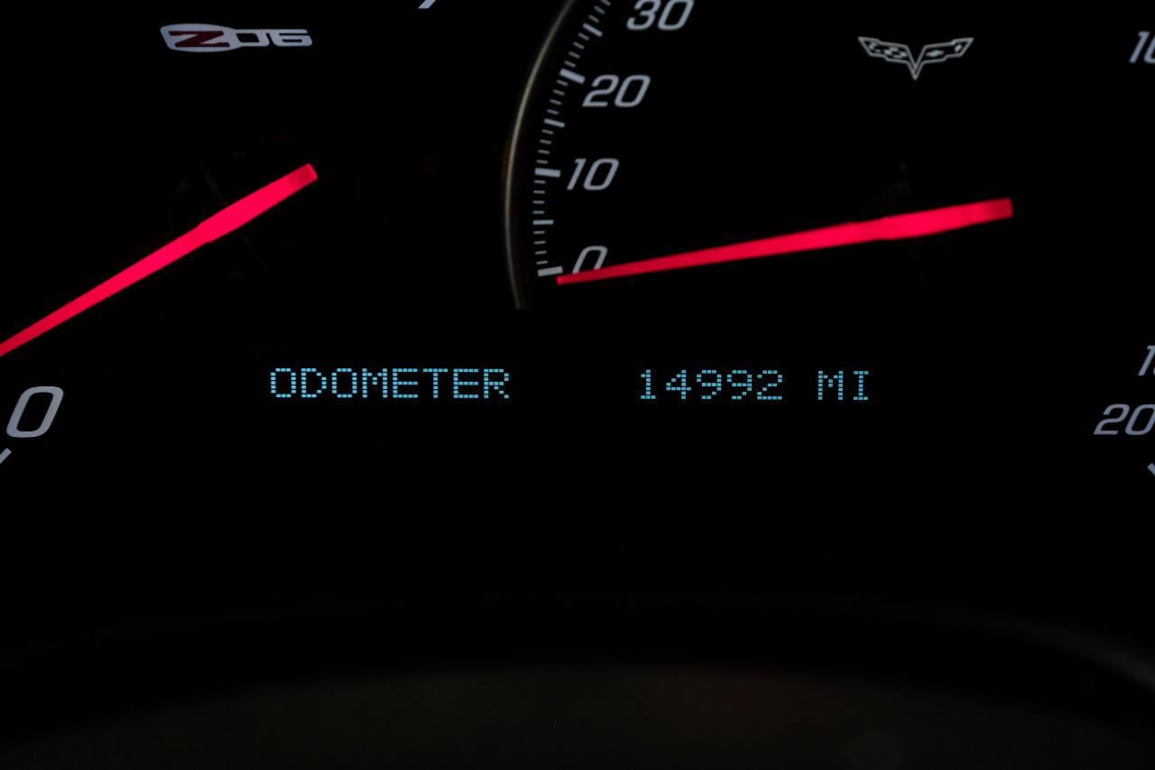 Chevrolet Corvette 2dr Cpe Z06 w/1LZ 2011