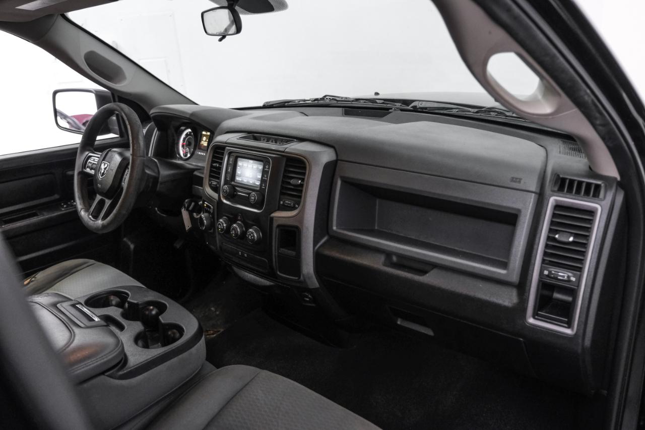 RAM 1500 Tradesman 4x2 Quad Cab 6'4" Box 2018