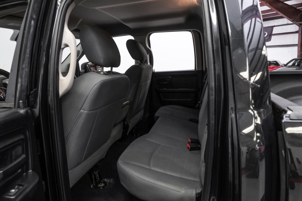 RAM 1500 Tradesman 4x2 Quad Cab 6'4" Box 2018