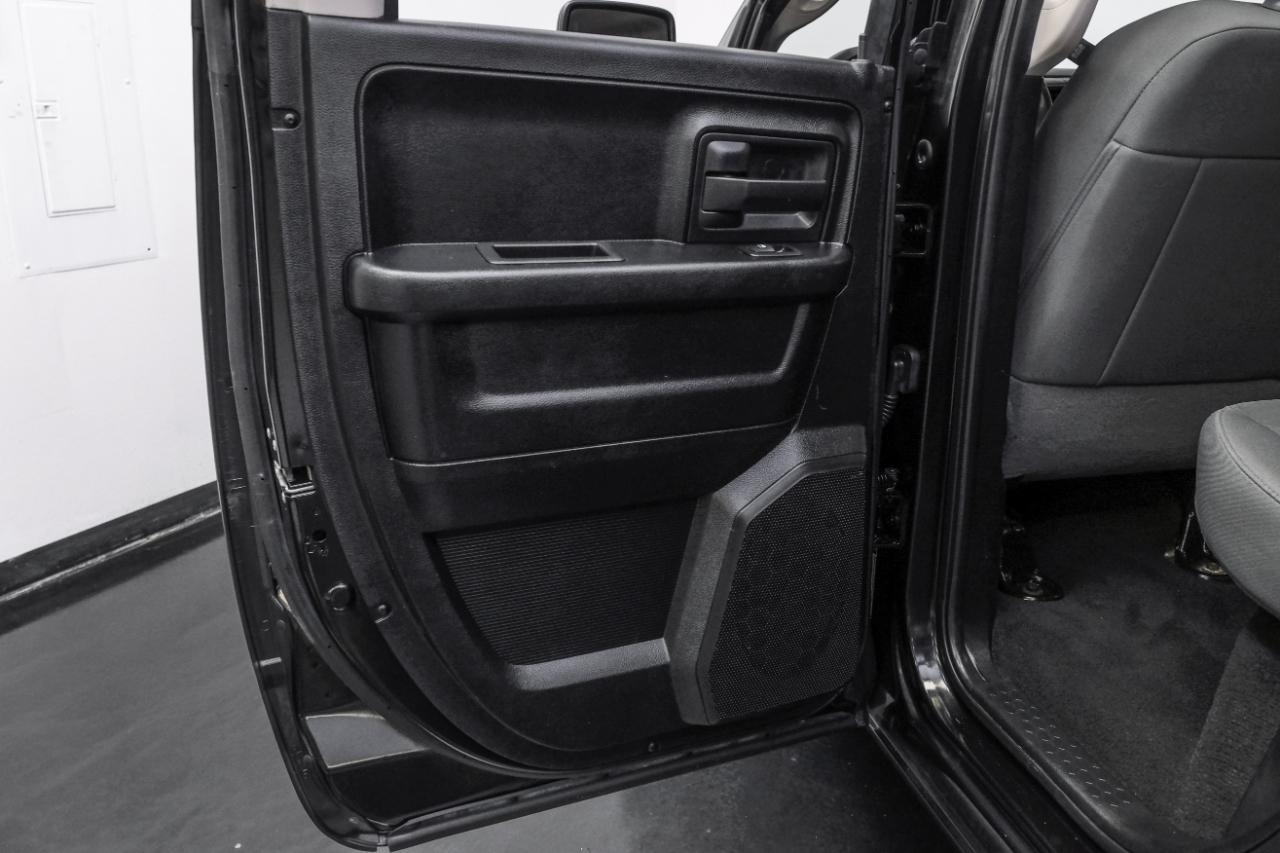 RAM 1500 Tradesman 4x2 Quad Cab 6'4" Box 2018