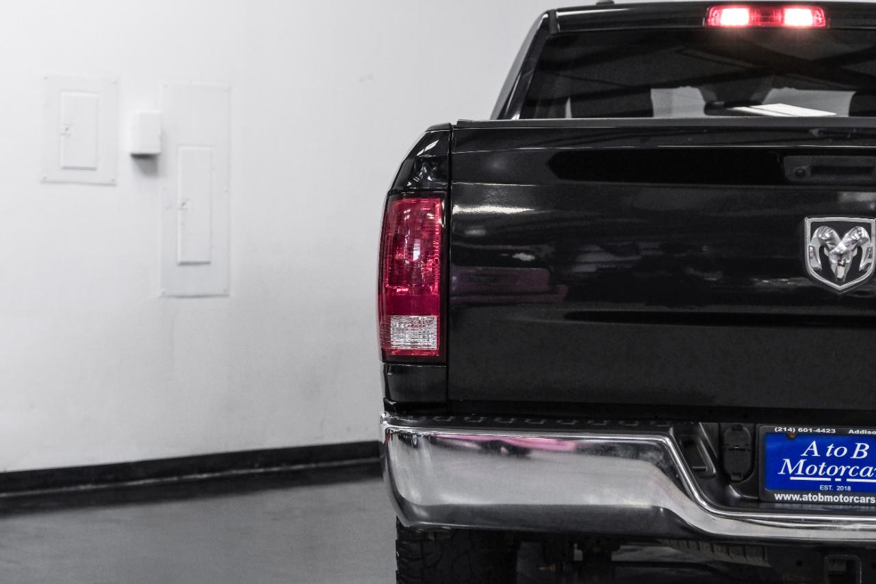 RAM 1500 Tradesman 4x2 Quad Cab 6'4" Box 2018