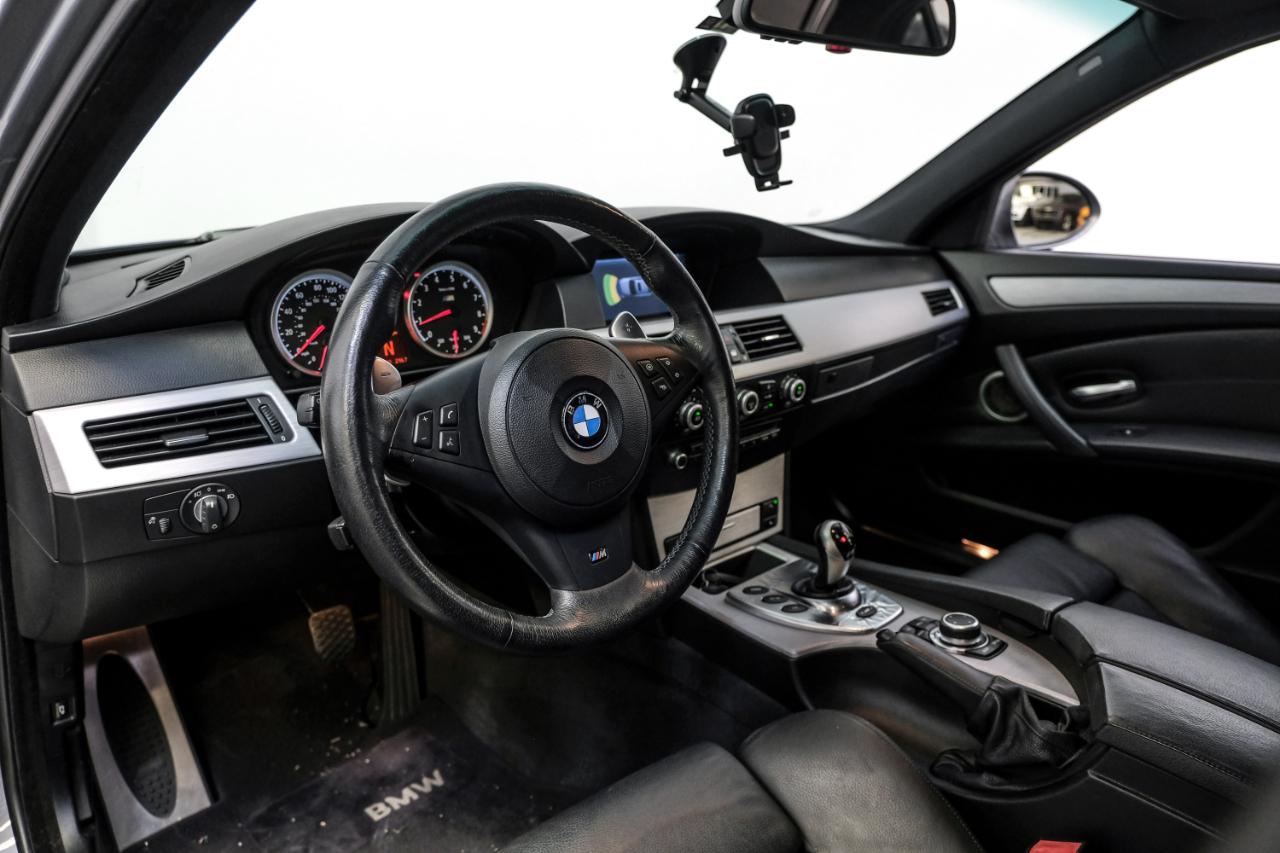 BMW M5 4dr Sdn 2010