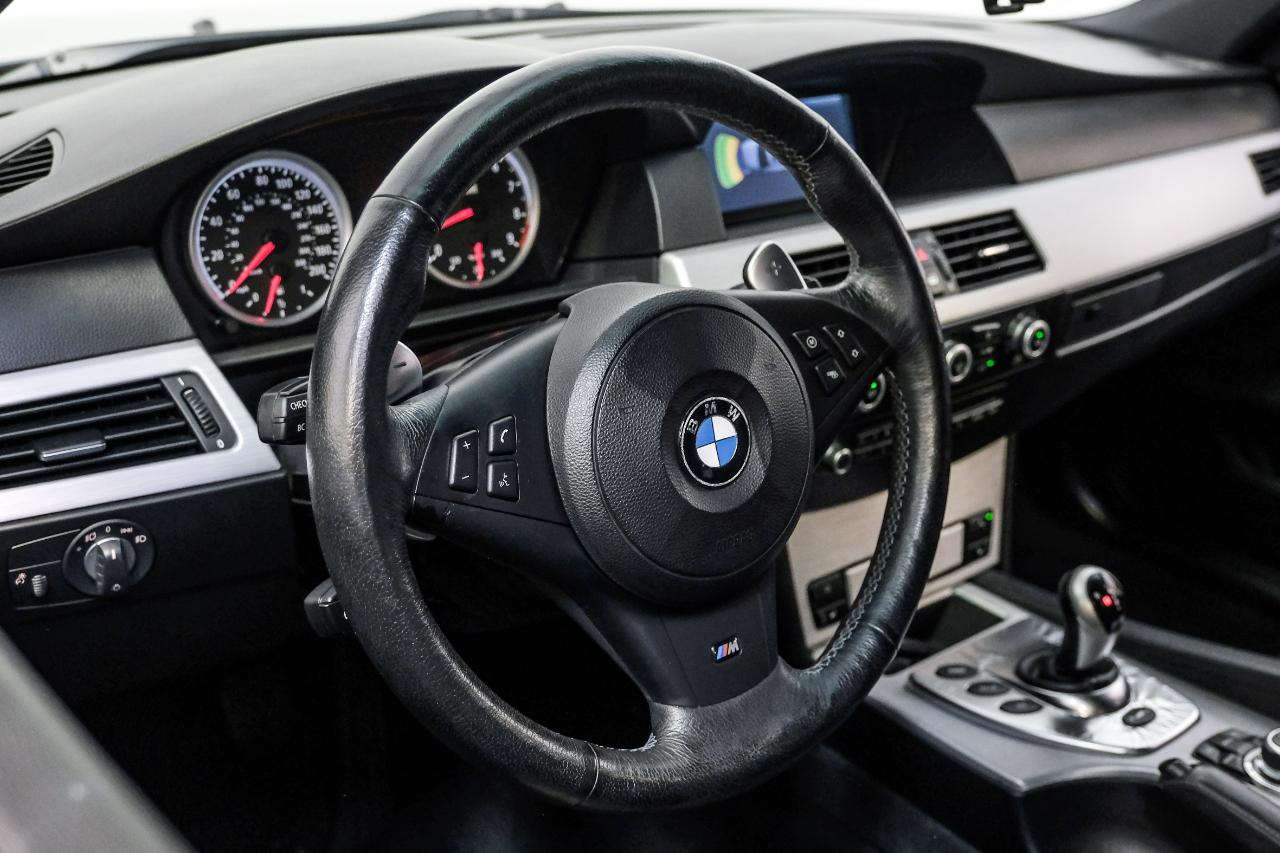 BMW M5 4dr Sdn 2010