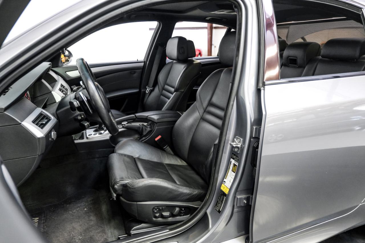 BMW M5 4dr Sdn 2010