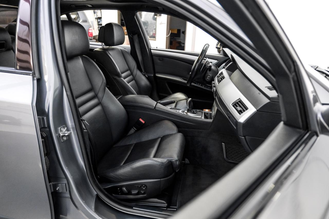 BMW M5 4dr Sdn 2010
