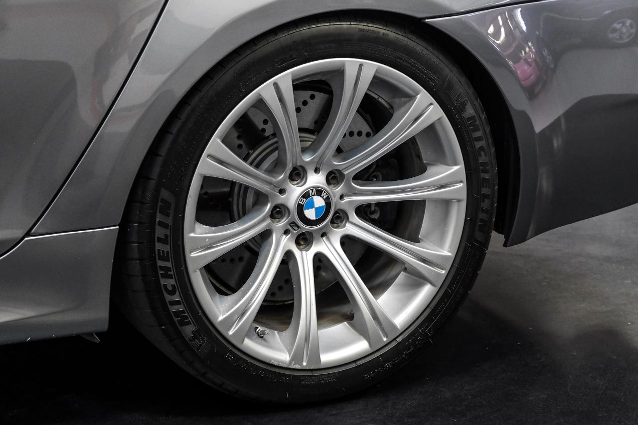 BMW M5 4dr Sdn 2010
