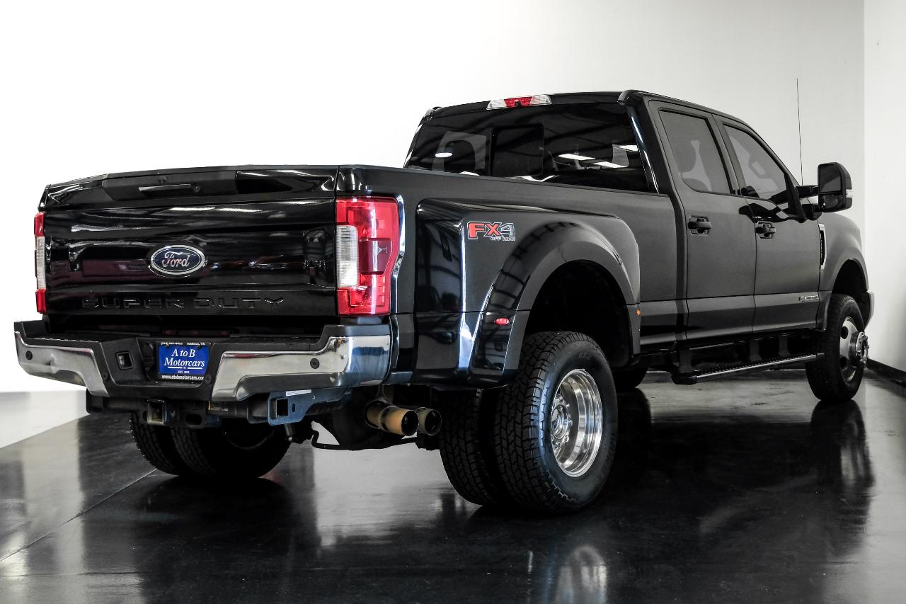 Ford Super Duty F-350 DRW Lariat 4WD Crew Cab 179" WB 60" CA 2017