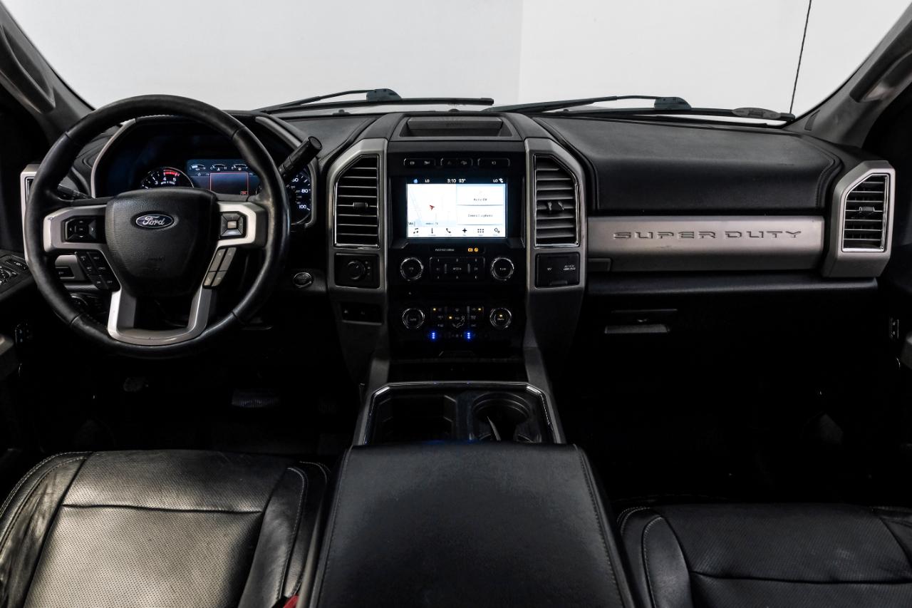 Ford Super Duty F-350 DRW Lariat 4WD Crew Cab 179" WB 60" CA 2017