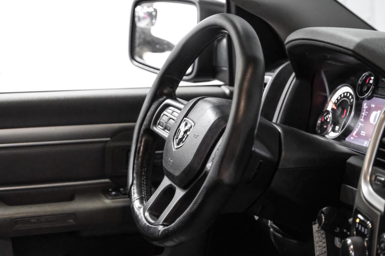 RAM 1500 4WD Crew Cab 140.5" Big Horn 2014