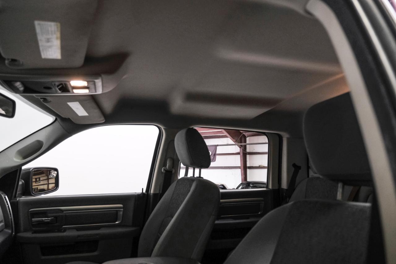 RAM 1500 4WD Crew Cab 140.5" Big Horn 2014