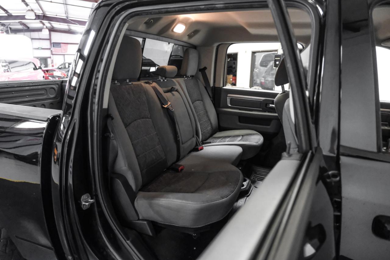 RAM 1500 4WD Crew Cab 140.5" Big Horn 2014