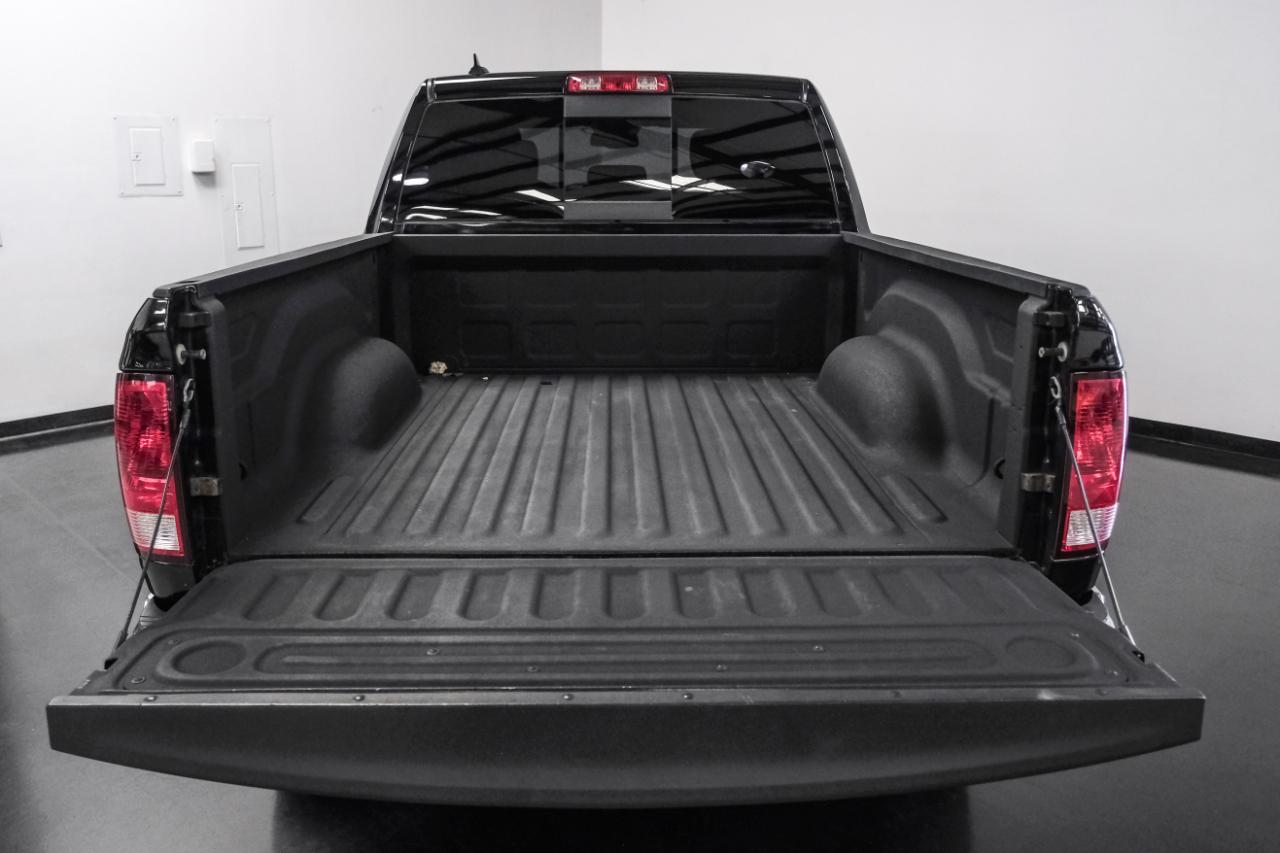 RAM 1500 4WD Crew Cab 140.5" Big Horn 2014