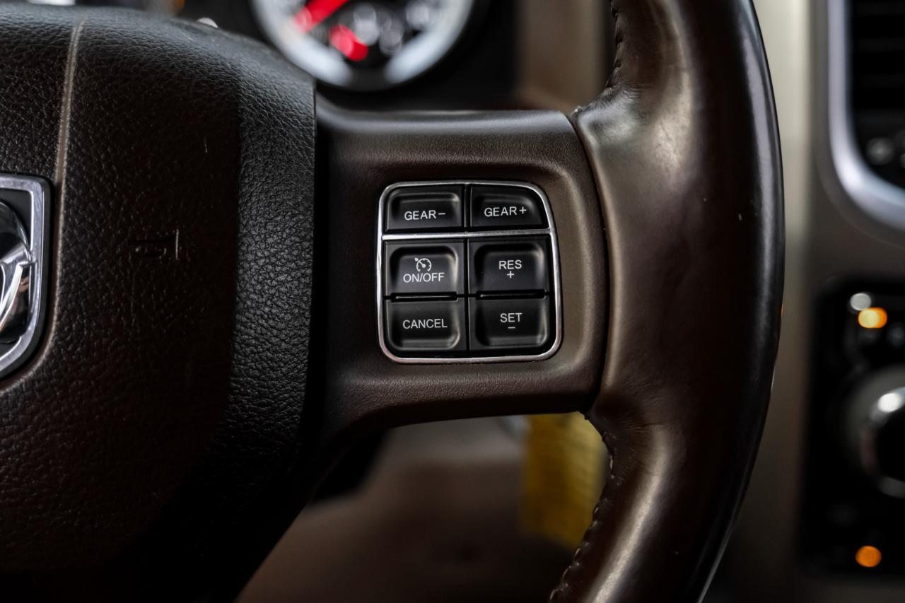 RAM 1500 4WD Crew Cab 140.5" Lone Star 2014