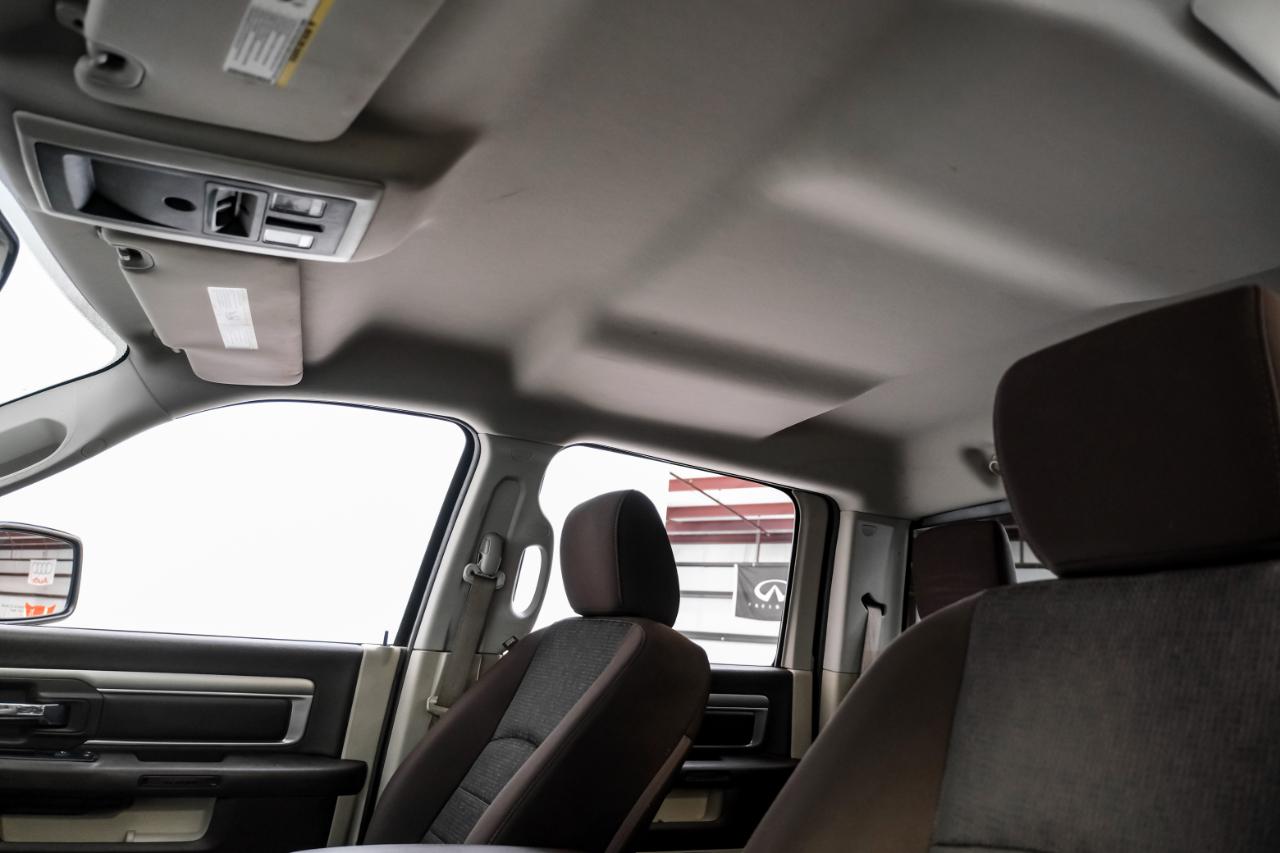 RAM 1500 4WD Crew Cab 140.5" Lone Star 2014