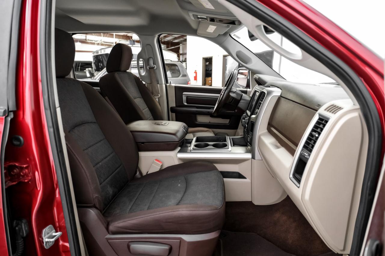 RAM 1500 4WD Crew Cab 140.5" Lone Star 2014