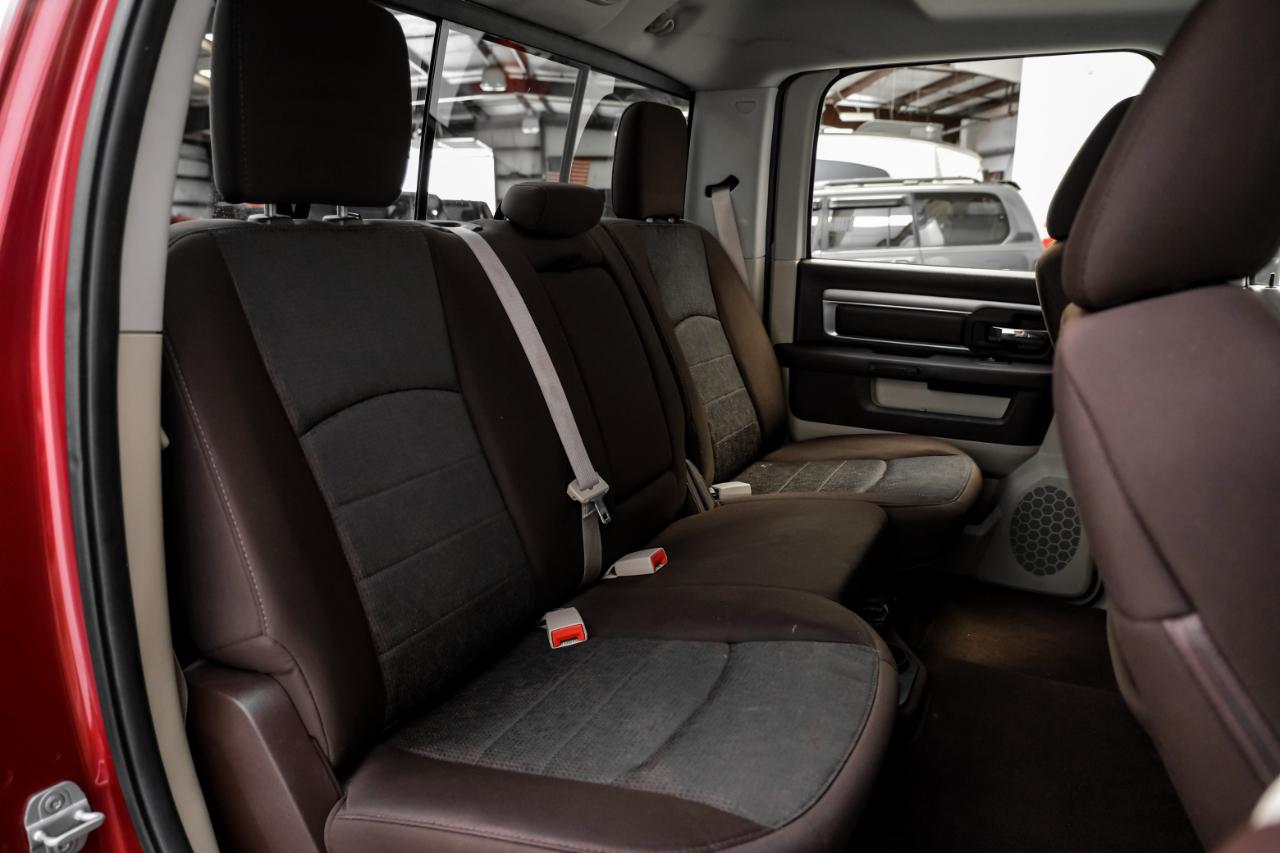 RAM 1500 4WD Crew Cab 140.5" Lone Star 2014