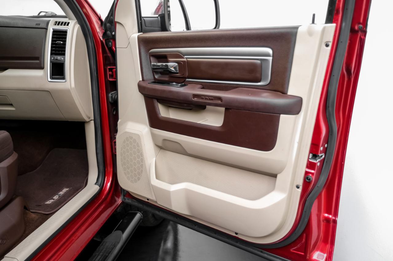 RAM 1500 4WD Crew Cab 140.5" Lone Star 2014
