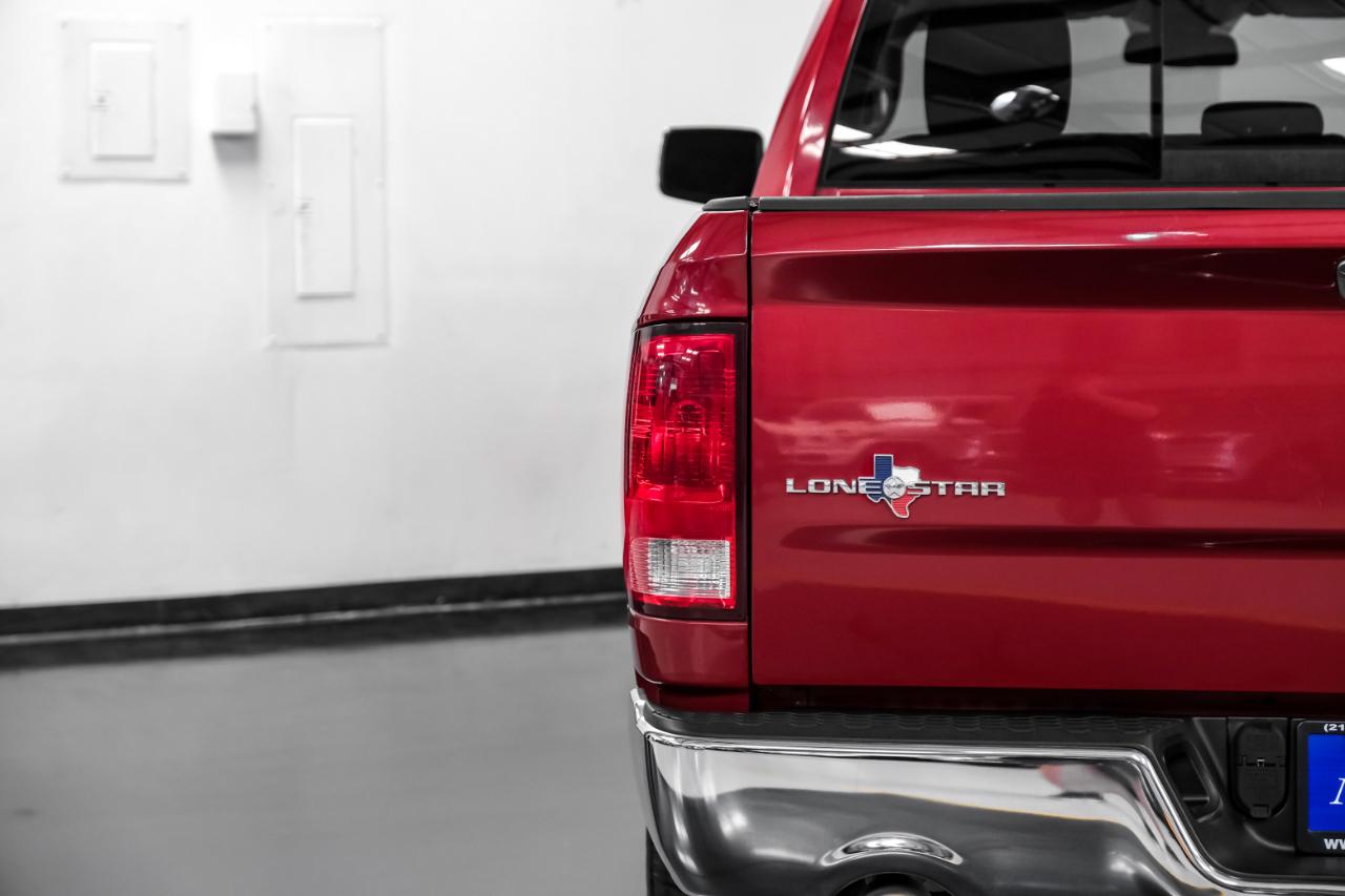 RAM 1500 4WD Crew Cab 140.5" Lone Star 2014
