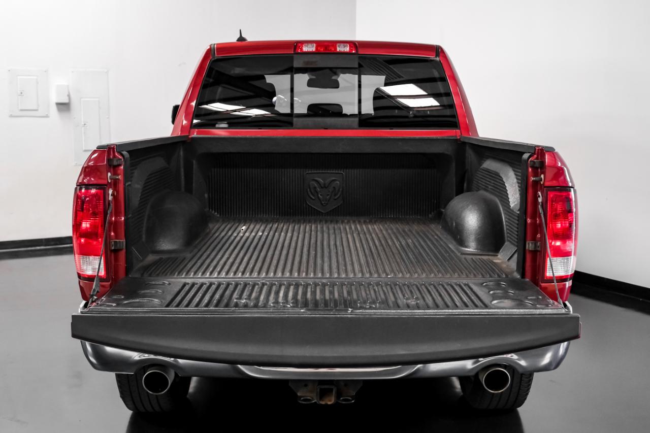 RAM 1500 4WD Crew Cab 140.5" Lone Star 2014