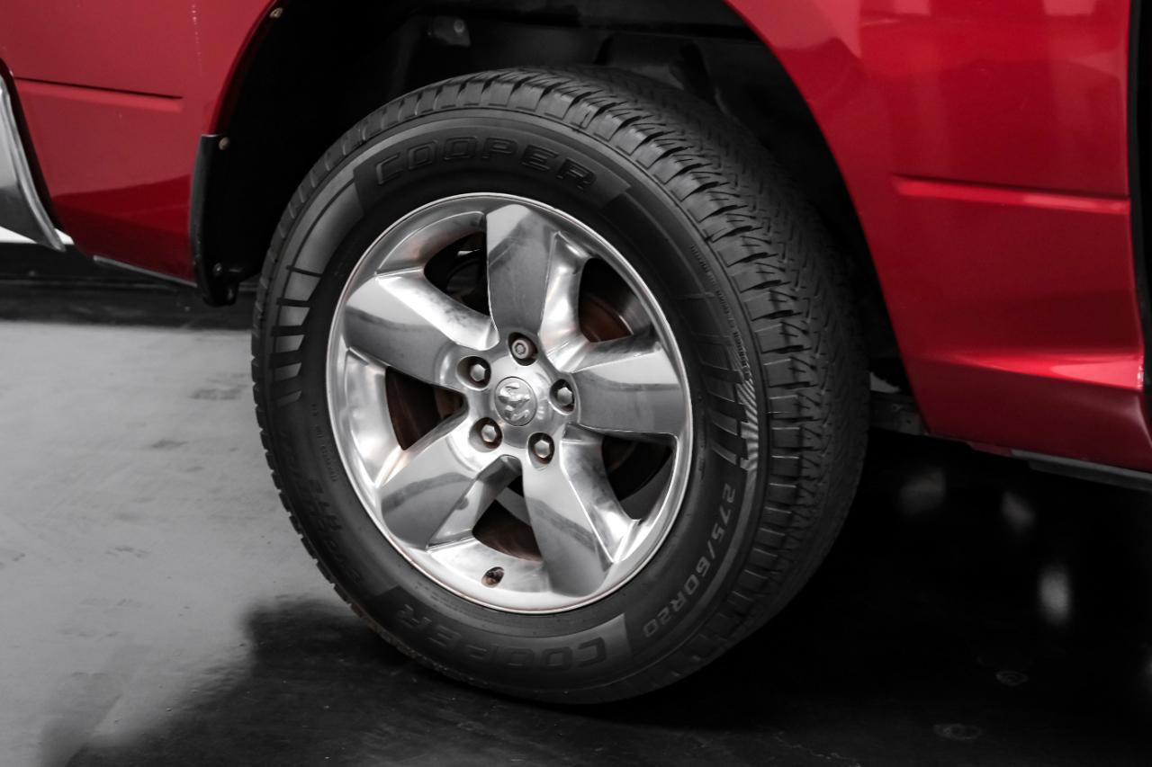 RAM 1500 4WD Crew Cab 140.5" Lone Star 2014