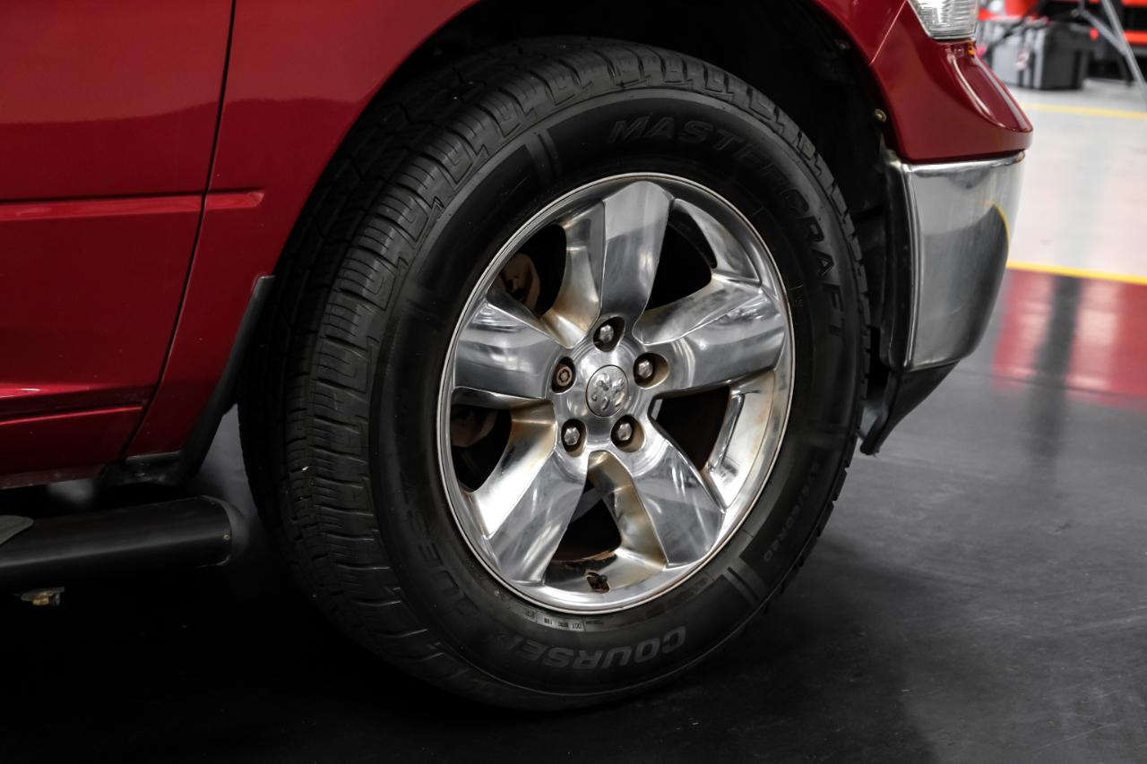 RAM 1500 4WD Crew Cab 140.5" Lone Star 2014