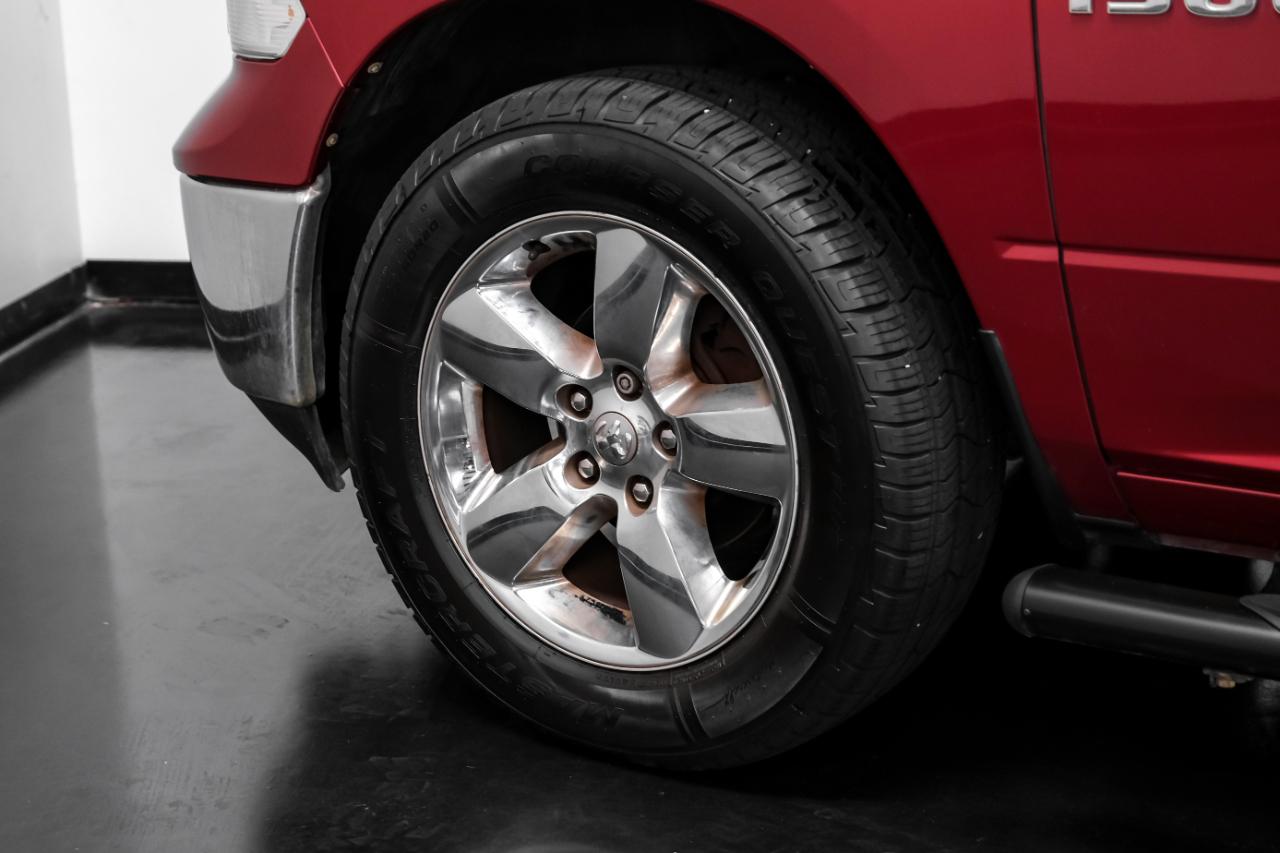 RAM 1500 4WD Crew Cab 140.5" Lone Star 2014