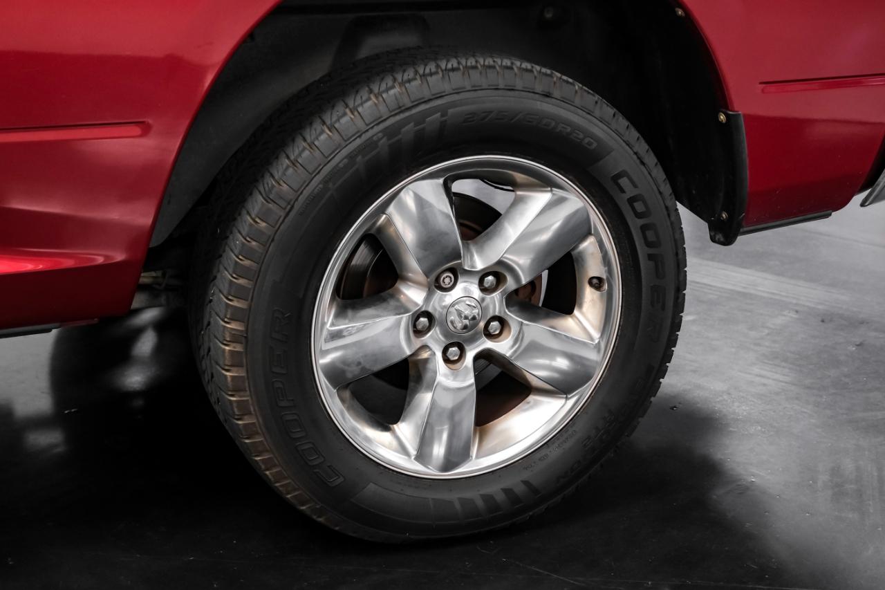 RAM 1500 4WD Crew Cab 140.5" Lone Star 2014