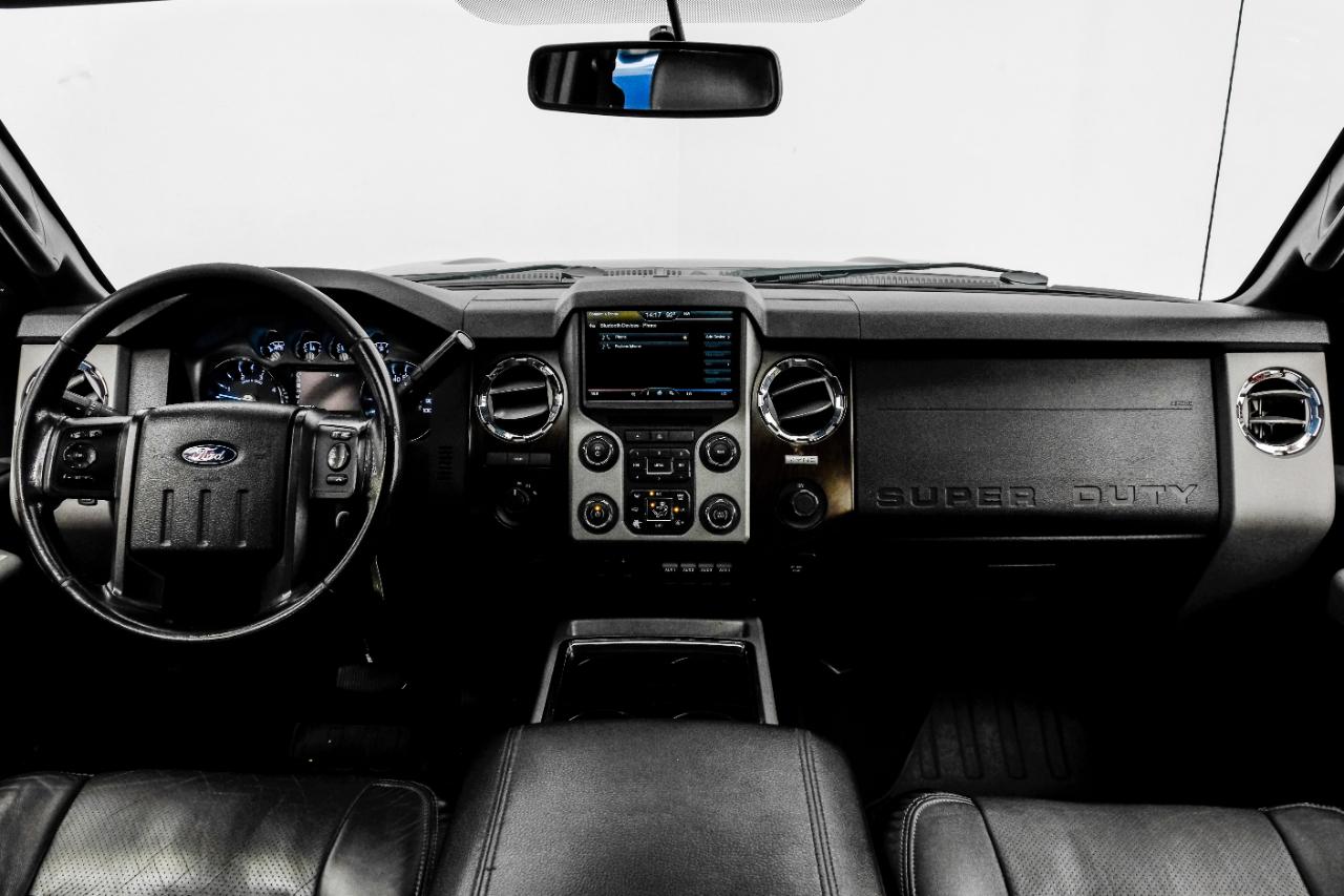 Ford Super Duty F-350 DRW 4WD Crew Cab 172" Lariat 2016