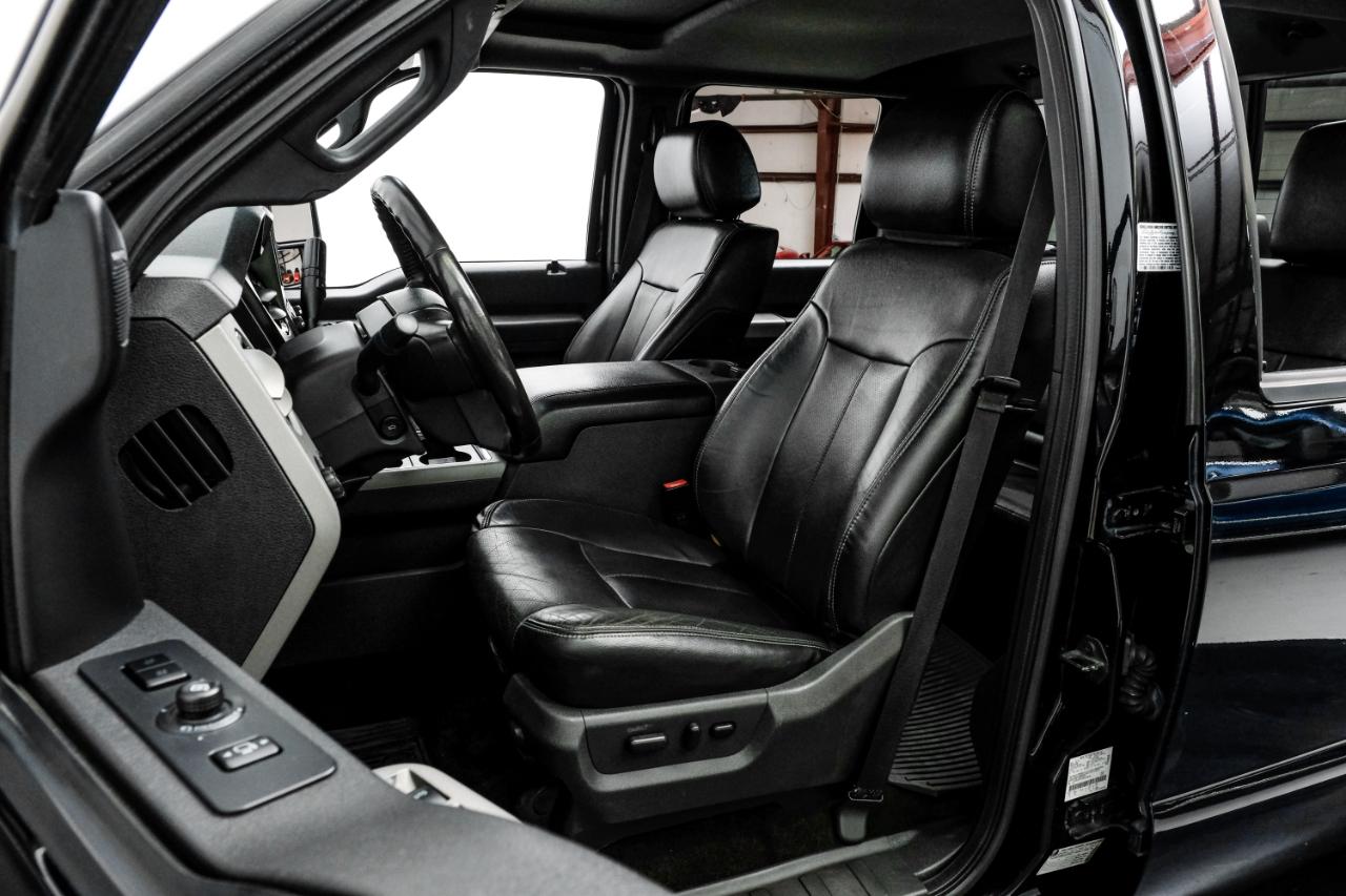 Ford Super Duty F-350 DRW 4WD Crew Cab 172" Lariat 2016