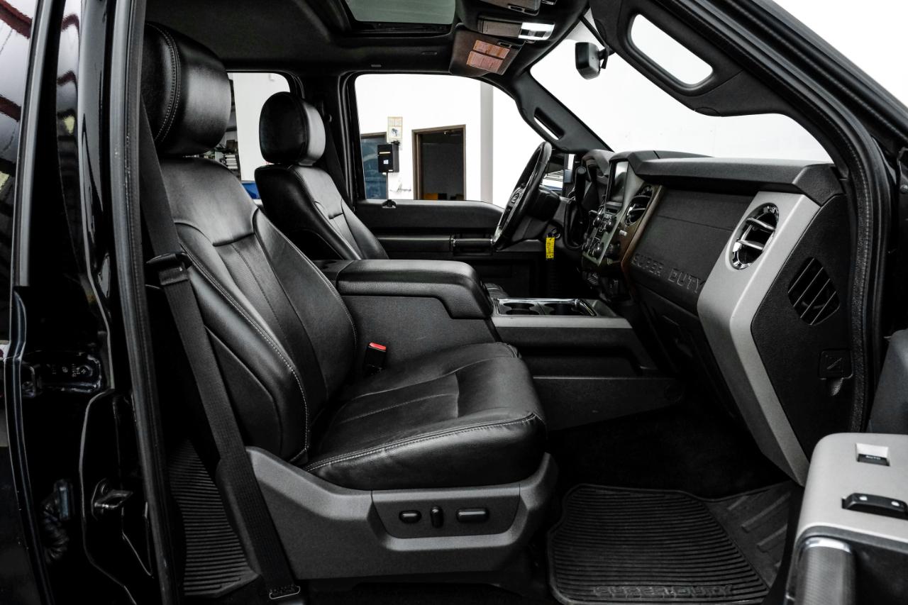 Ford Super Duty F-350 DRW 4WD Crew Cab 172" Lariat 2016