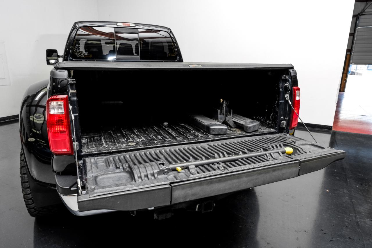 Ford Super Duty F-350 DRW 4WD Crew Cab 172" Lariat 2016