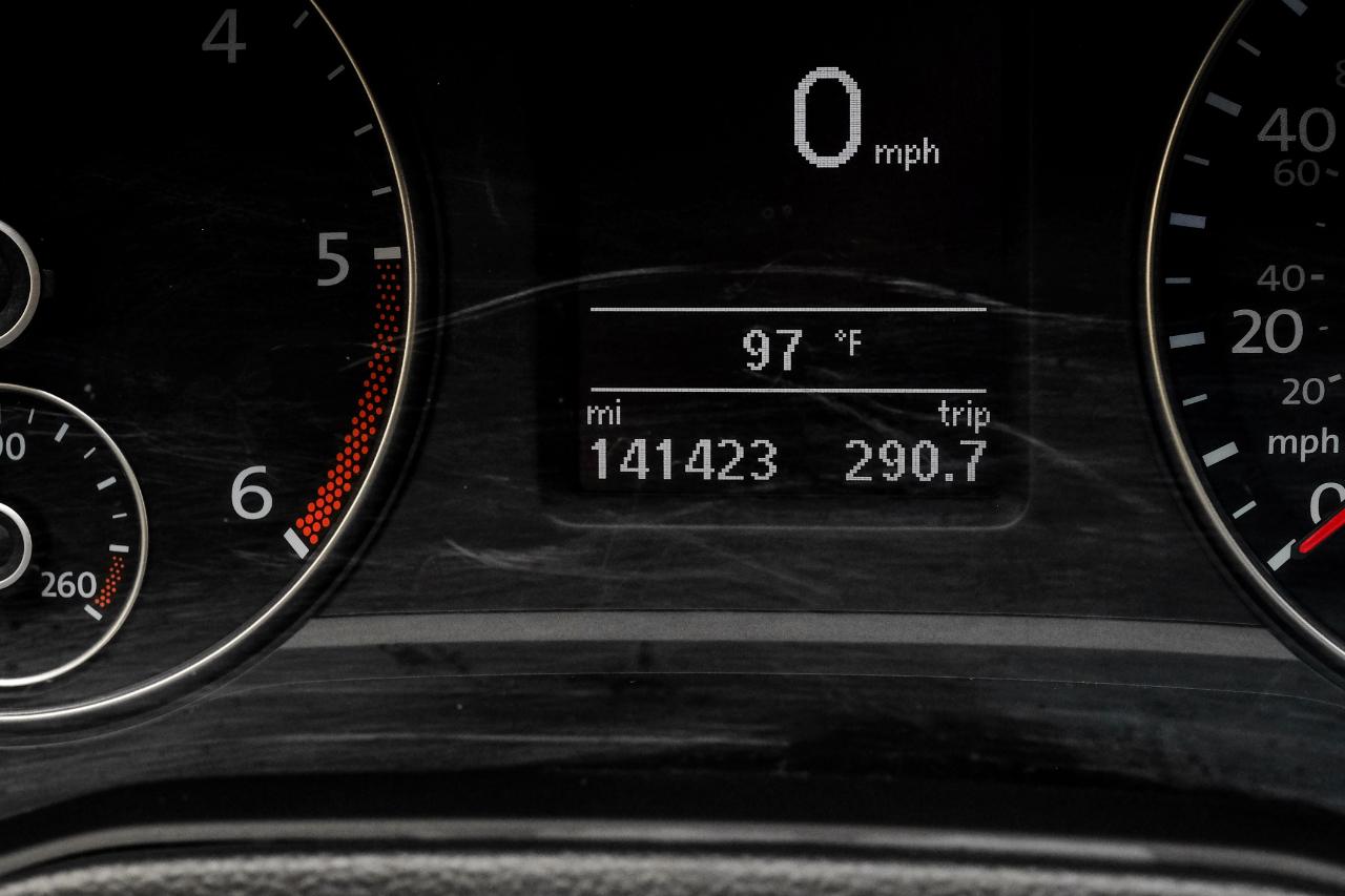 Volkswagen Passat 4dr Sdn 2.0L Manual TDI SE 2015