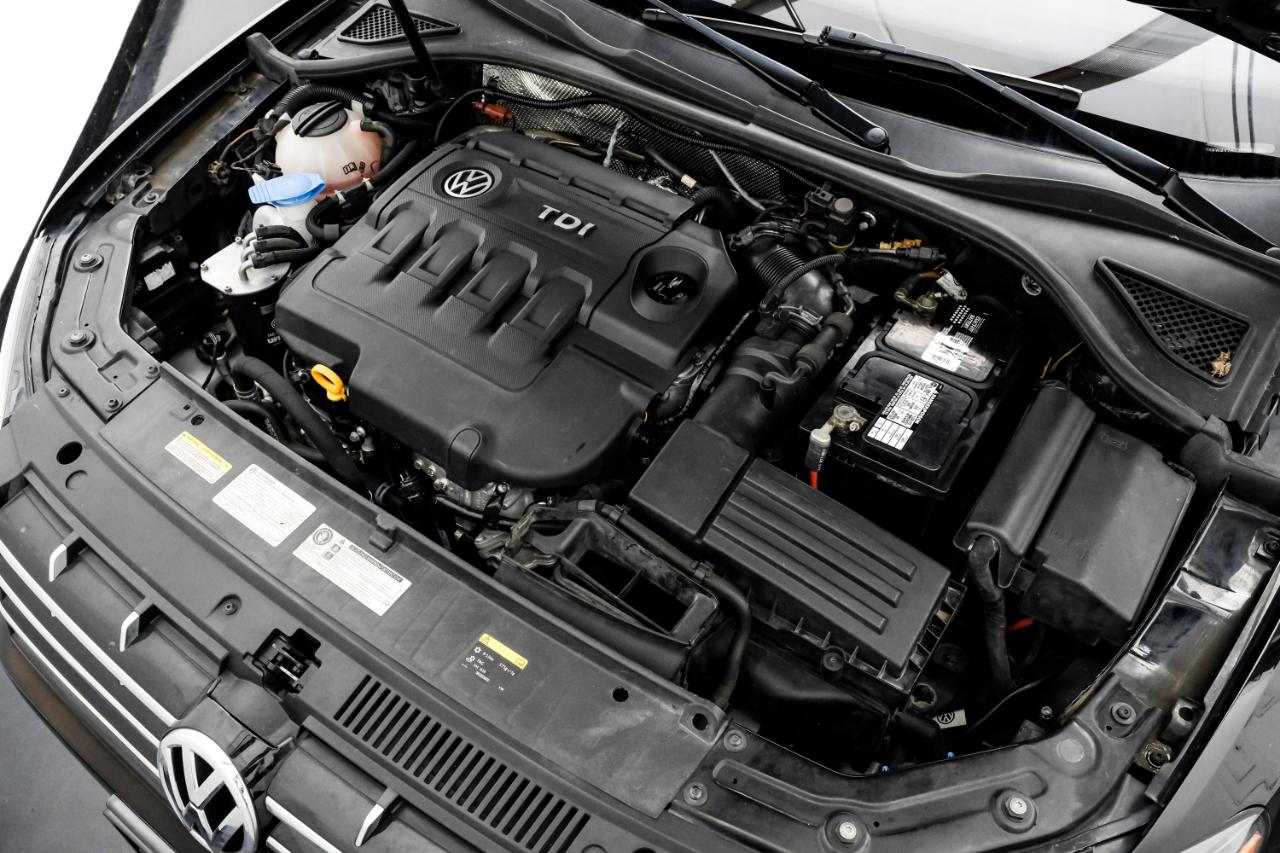 Volkswagen Passat 4dr Sdn 2.0L Manual TDI SE 2015