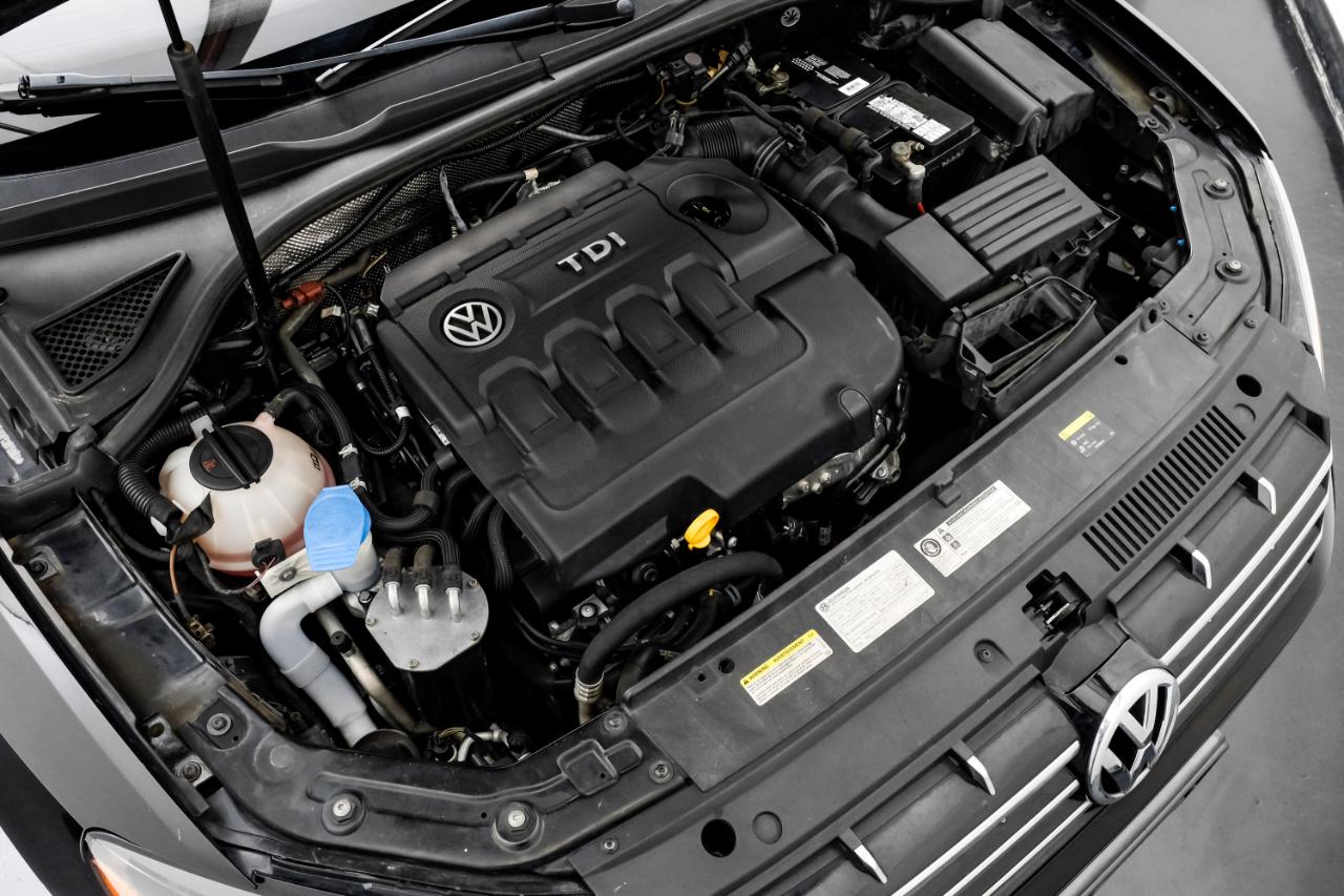 Volkswagen Passat 4dr Sdn 2.0L Manual TDI SE 2015