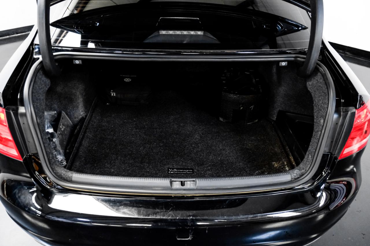 Volkswagen Passat 4dr Sdn 2.0L Manual TDI SE 2015