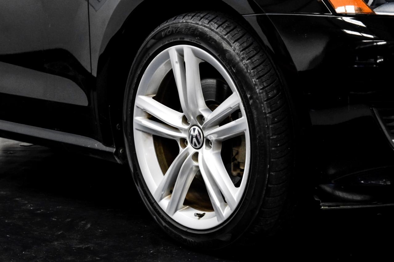 Volkswagen Passat 4dr Sdn 2.0L Manual TDI SE 2015