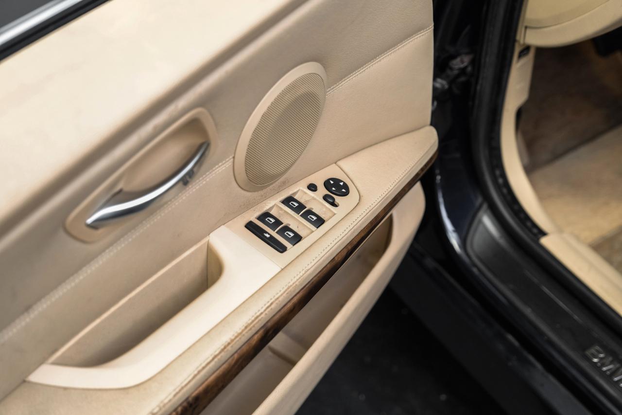 BMW 3 Series 4dr Sdn 335xi AWD 2007