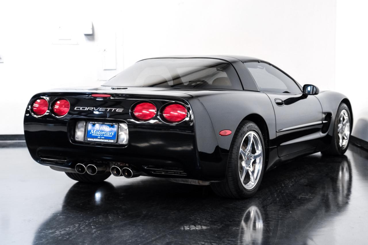 Chevrolet Corvette 2dr Cpe 2001