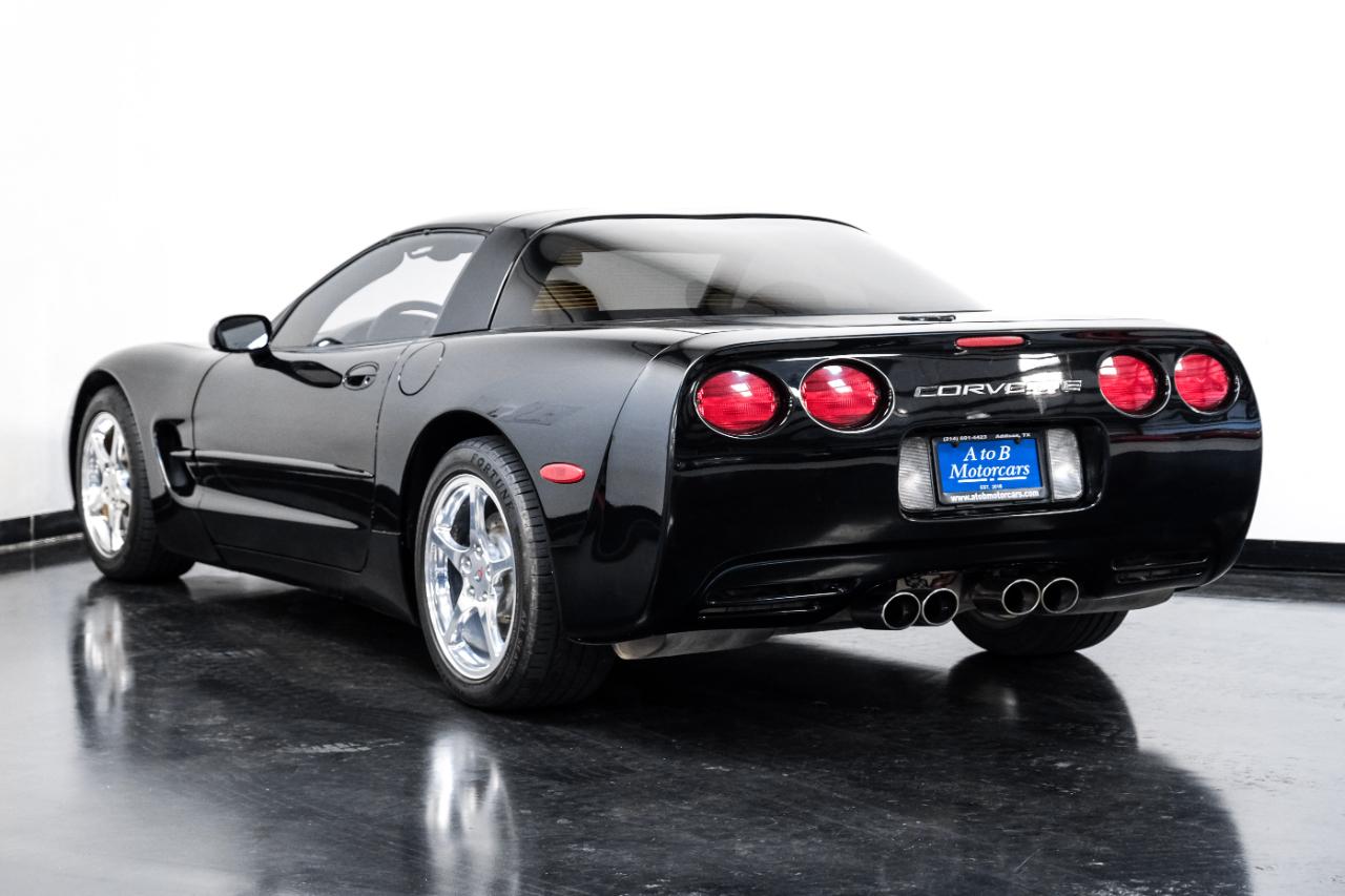 Chevrolet Corvette 2dr Cpe 2001
