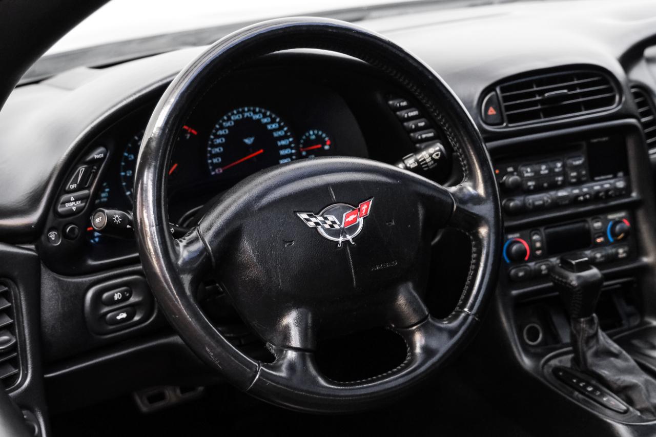 Chevrolet Corvette 2dr Cpe 2001