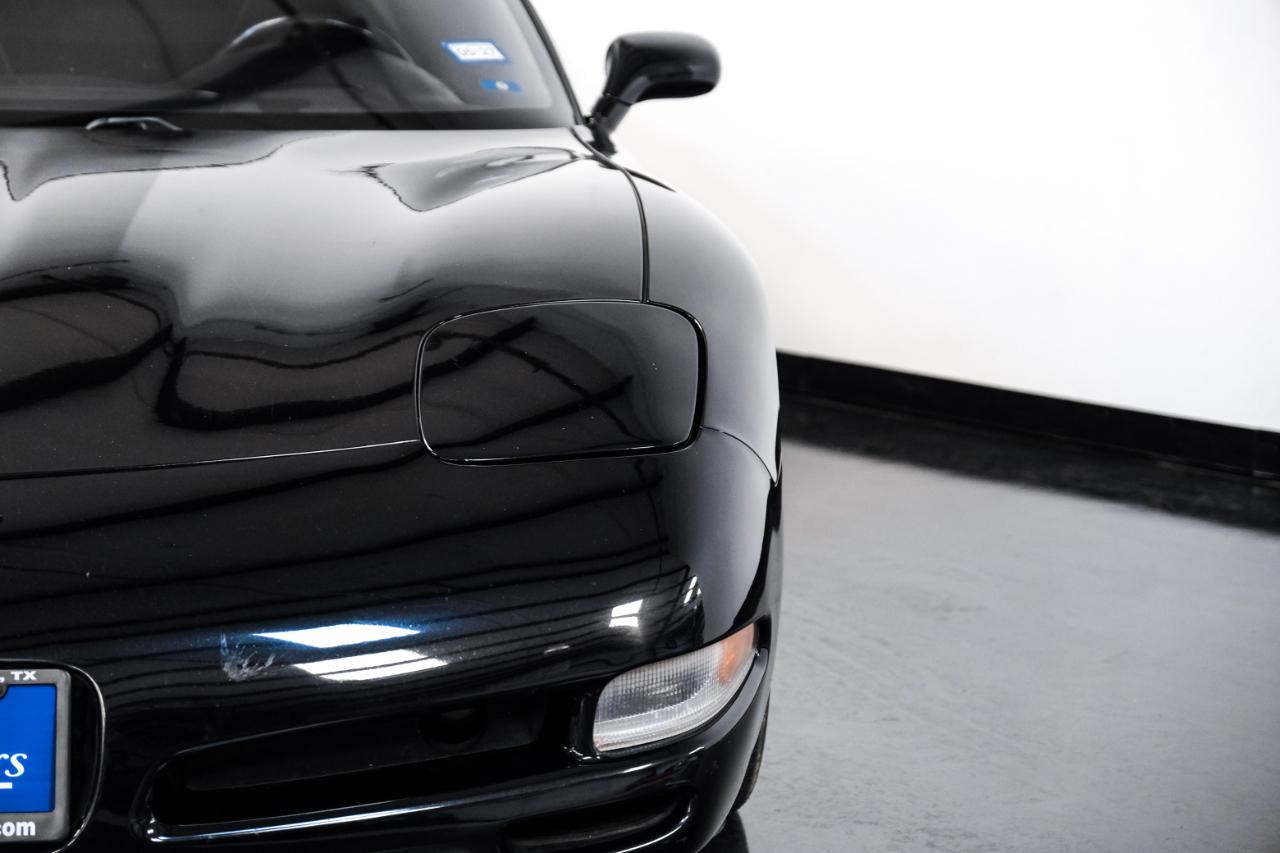 Chevrolet Corvette 2dr Cpe 2001