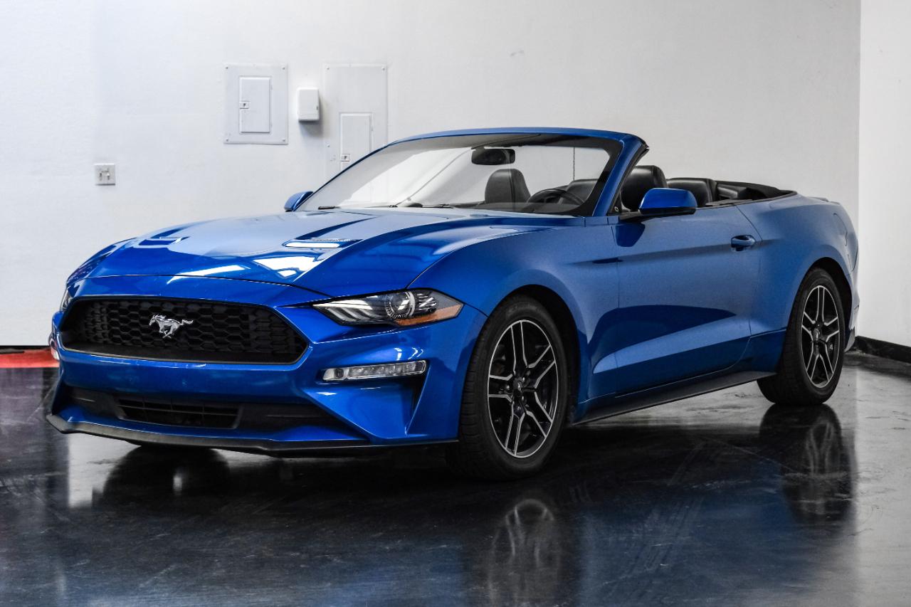 Ford Mustang EcoBoost Convertible 2020