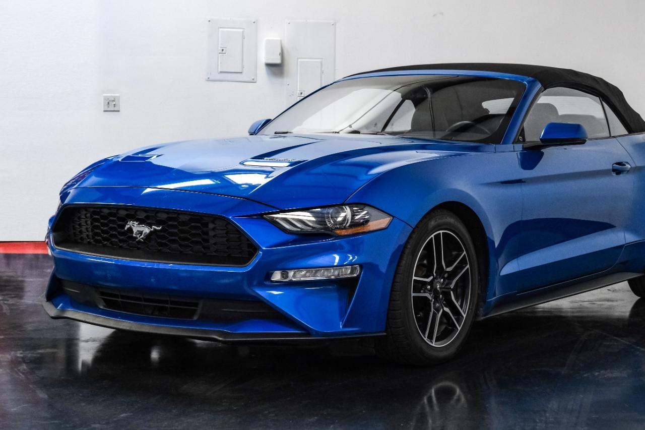 Ford Mustang EcoBoost Convertible 2020