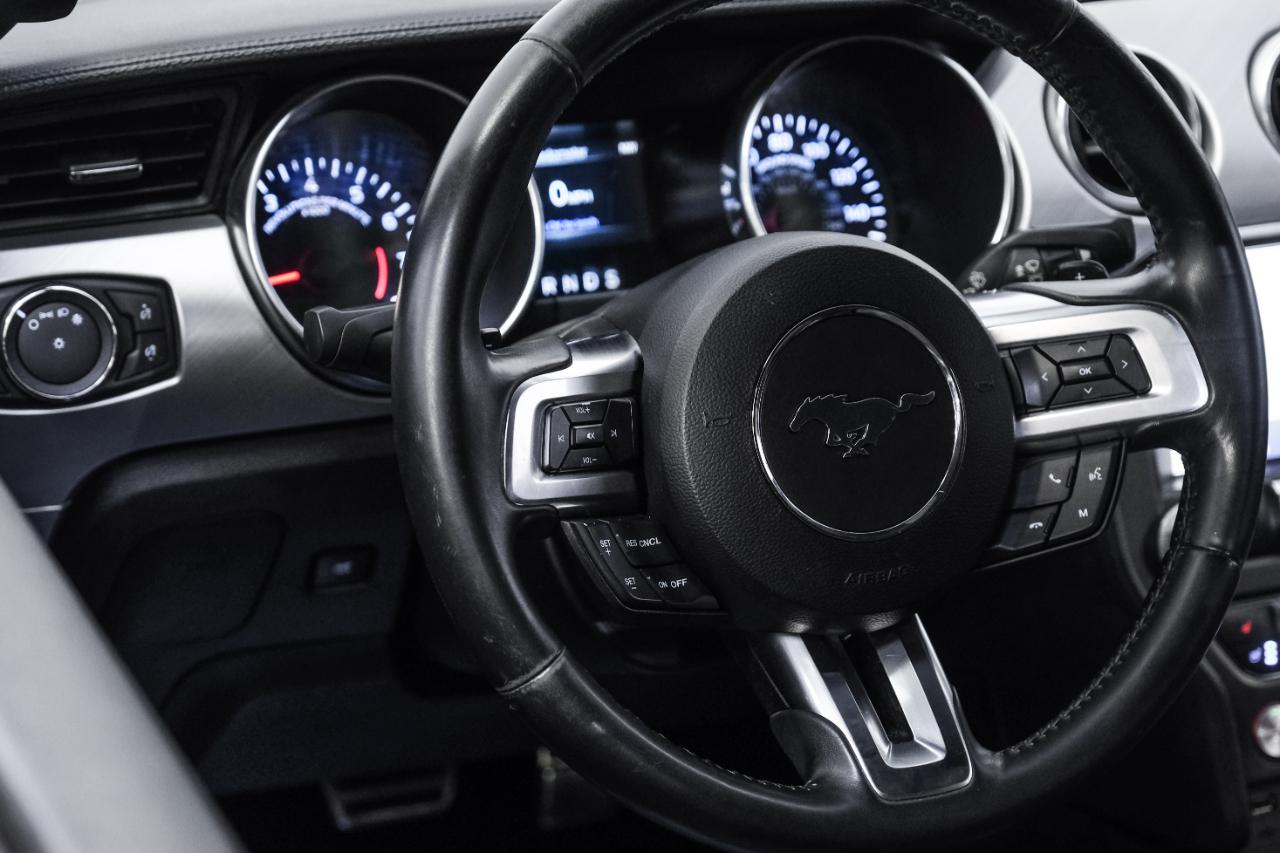 Ford Mustang EcoBoost Convertible 2020