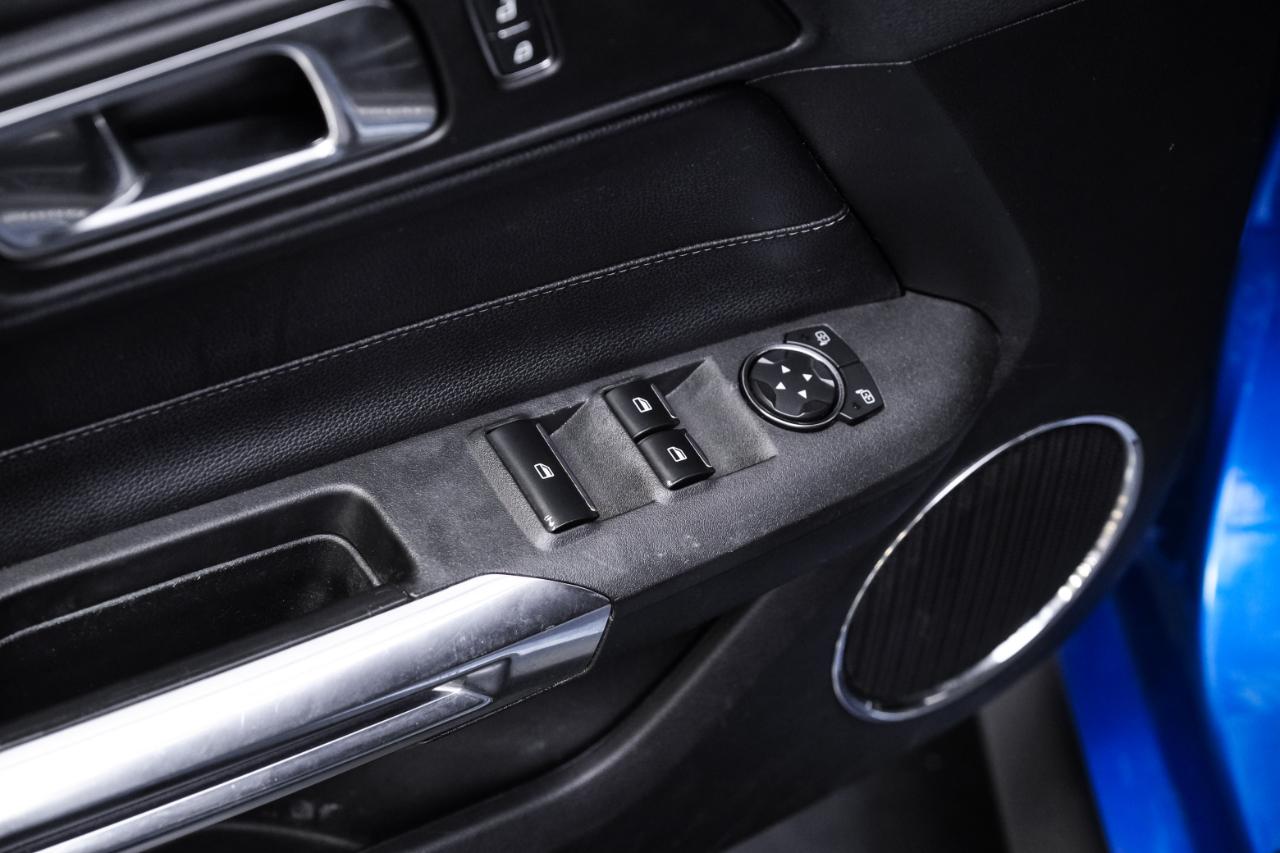 Ford Mustang EcoBoost Convertible 2020
