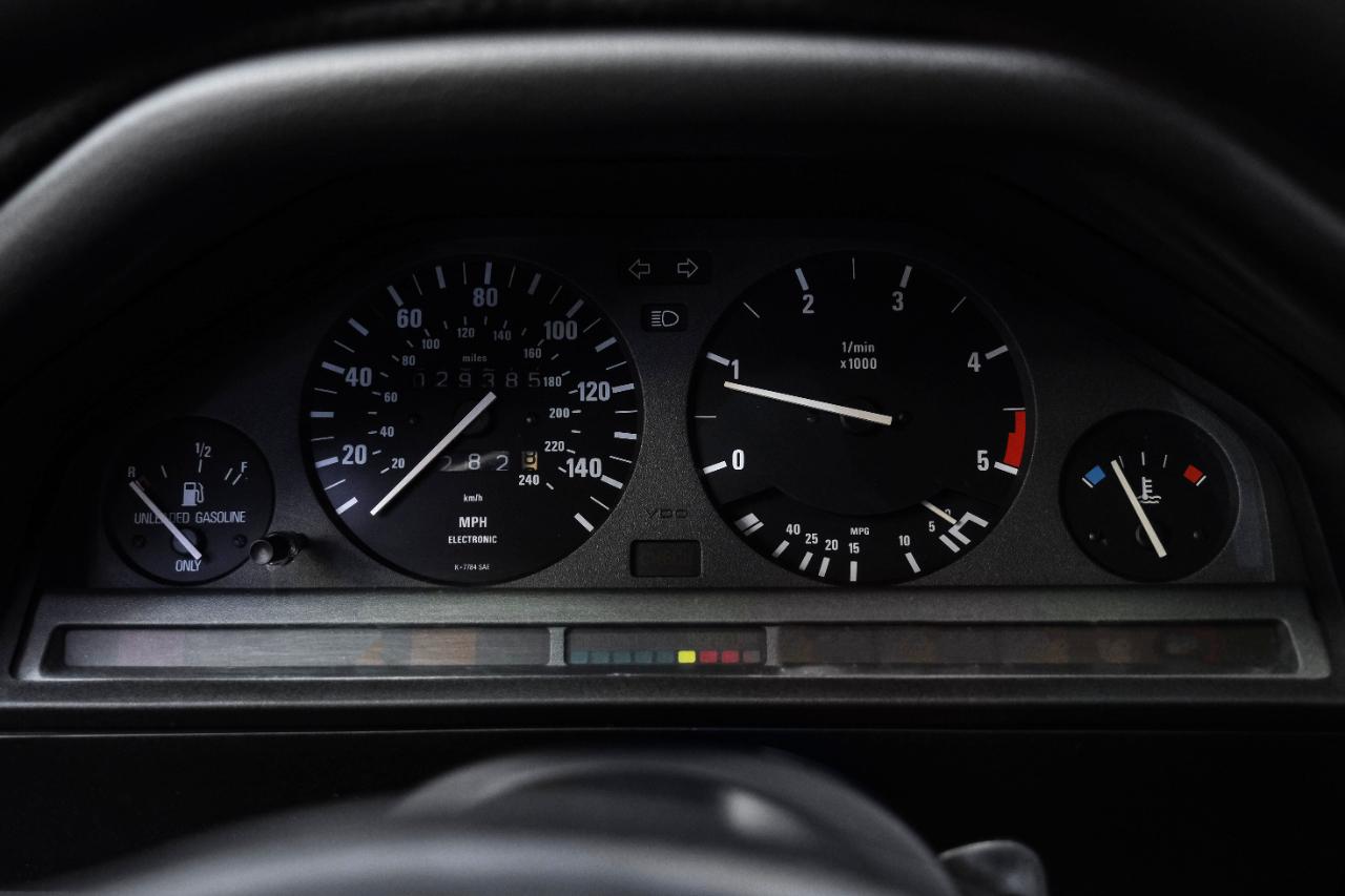 BMW 325e 4dr Sedan 4dr 5-Spd 1985